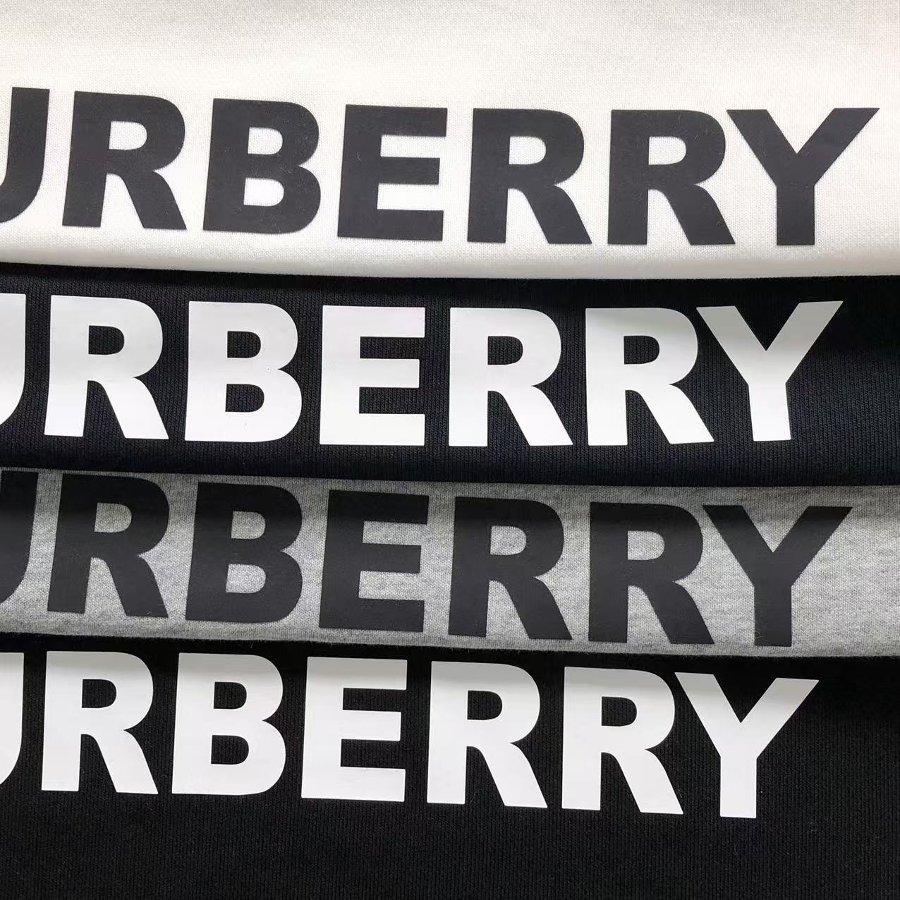 BURBERRY PULL