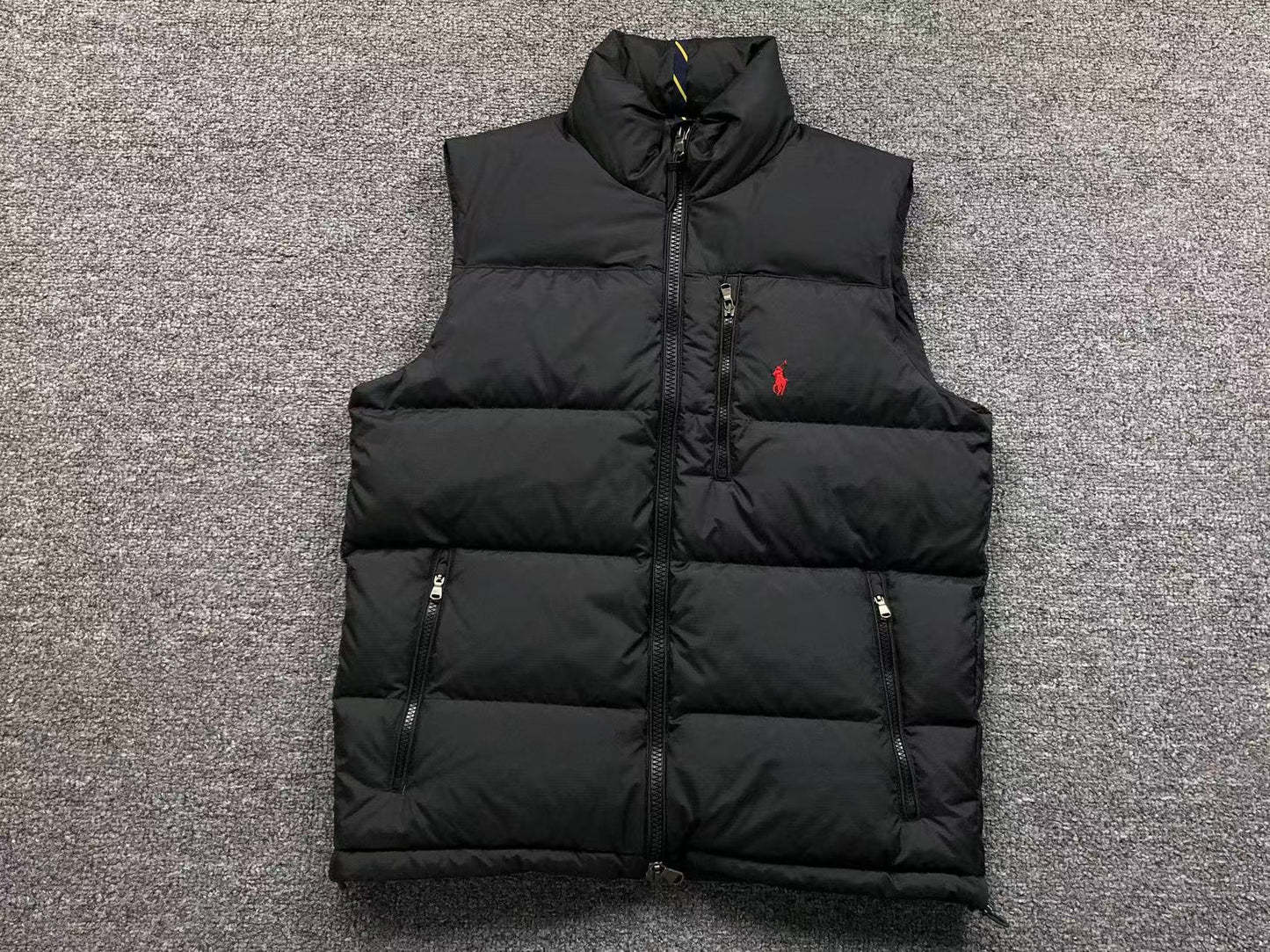 RALPH LAUREN VESTE SANS MANCHES