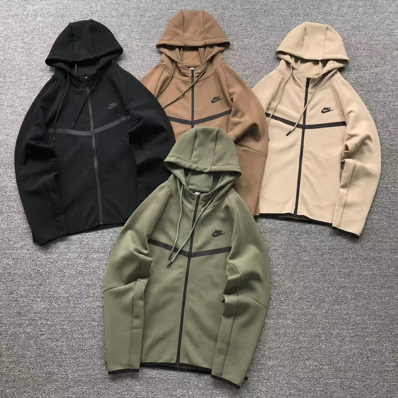 NIKE TECH FLEECE