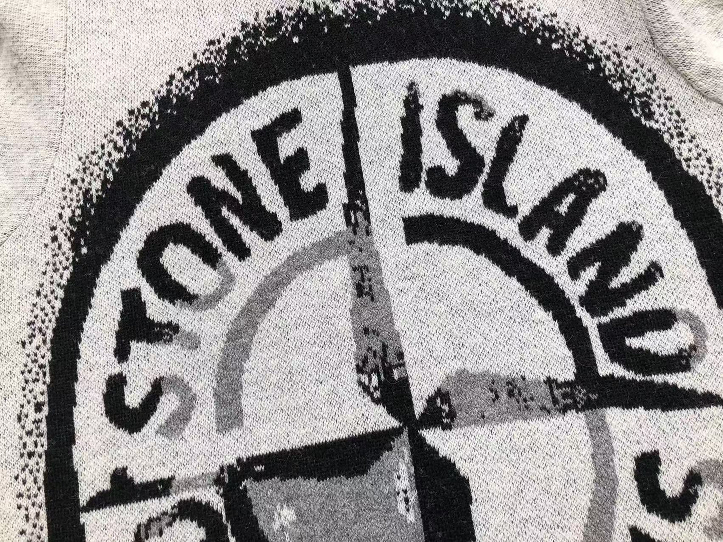 STONE ISLAND PULL