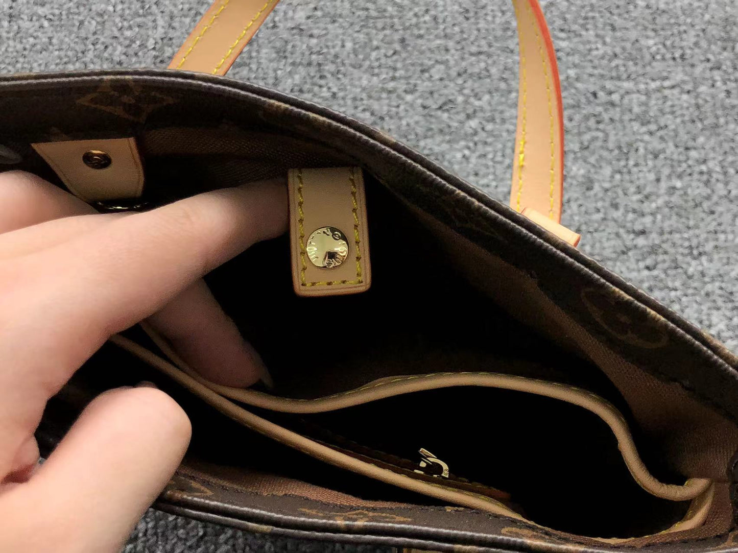 LV. SAC FEMME