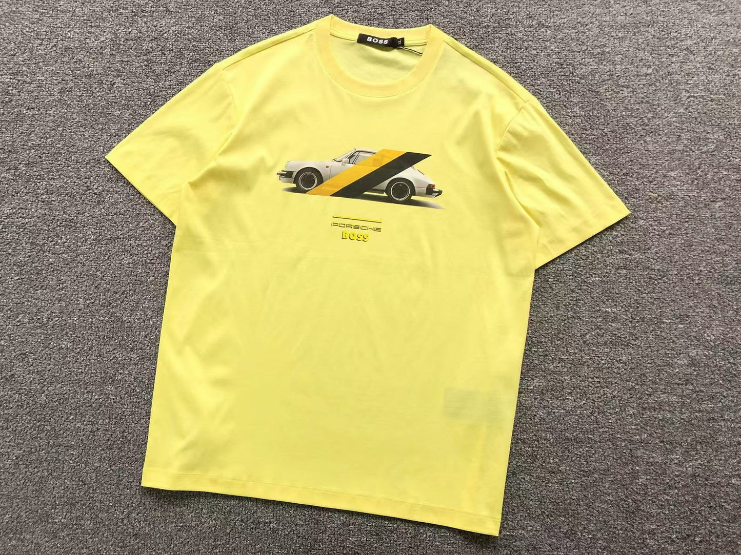 HUGO BOSS T-SHIRT