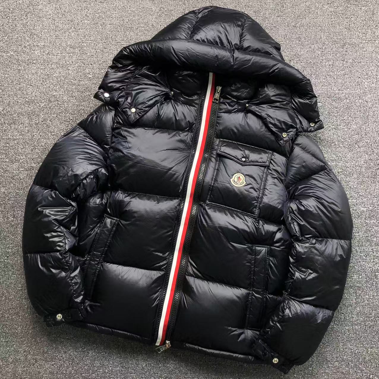 MONCLER DOUDOUNE