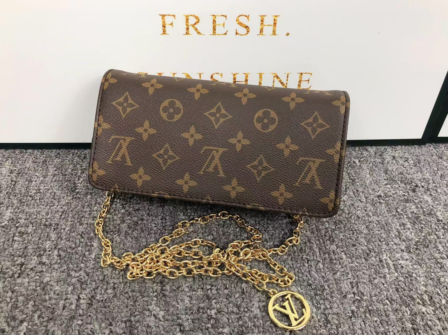 LV. SAC FEMME
