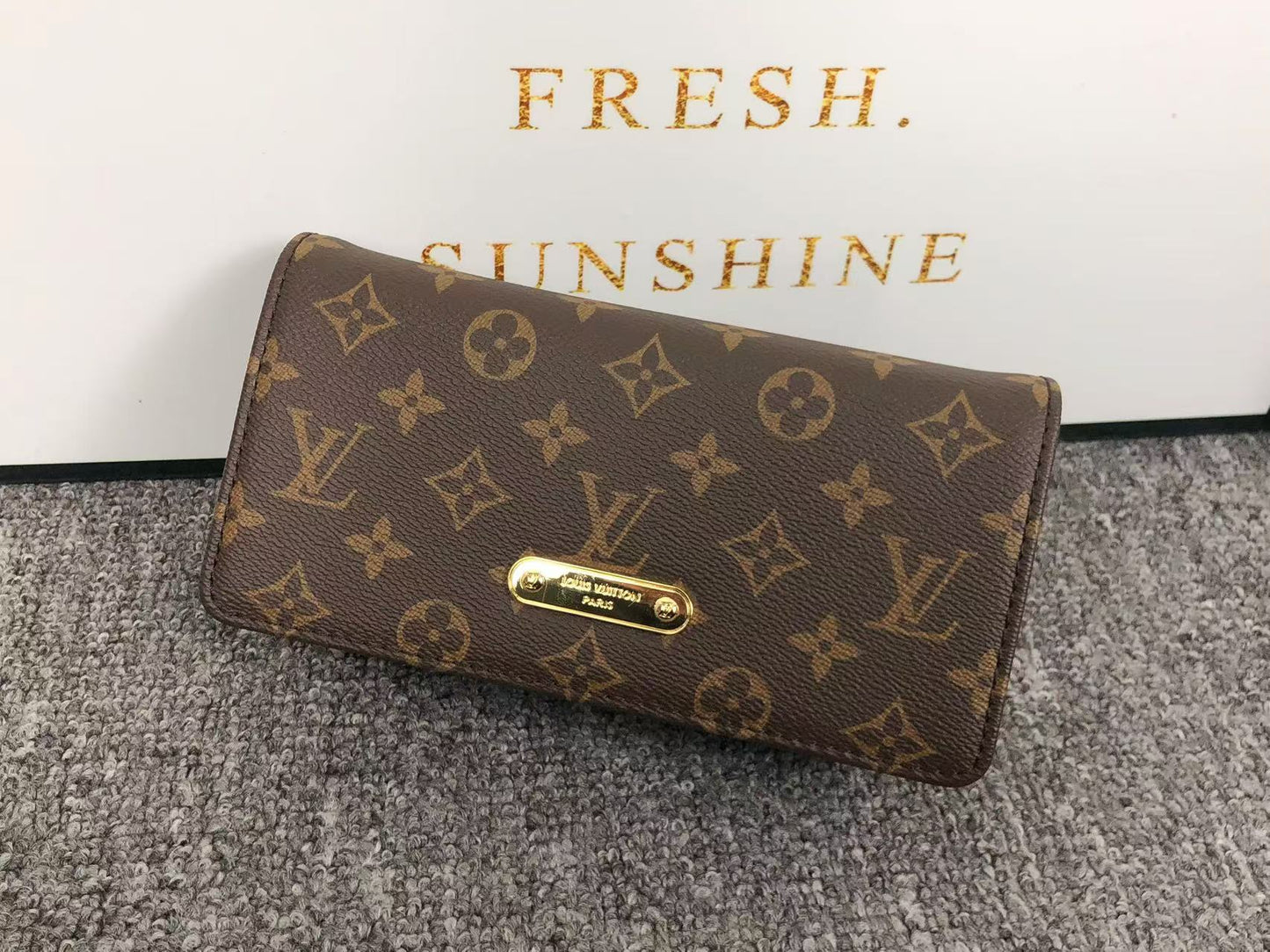 LV. SAC FEMME