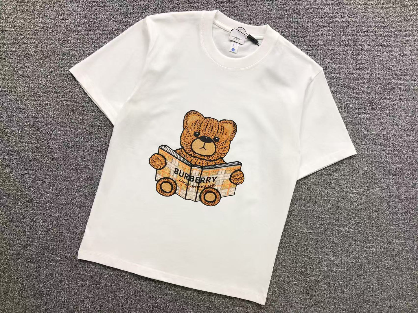 BURBERRY T-SHIRT
