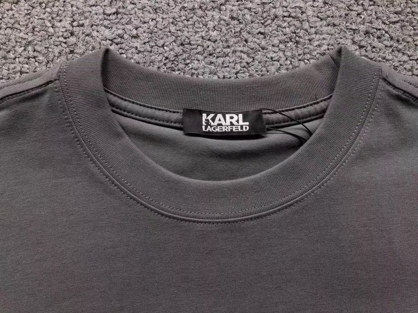 KARL LAGERFELD T-SHIRT