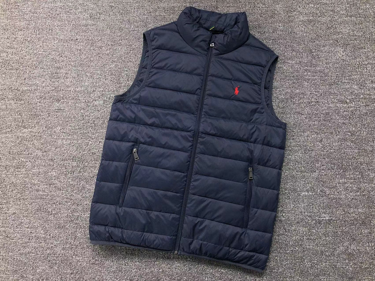 RALPH LAUREN VESTE SANS MANCHES