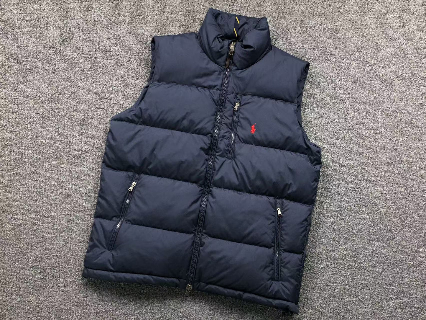 RALPH LAUREN VESTE SANS MANCHES