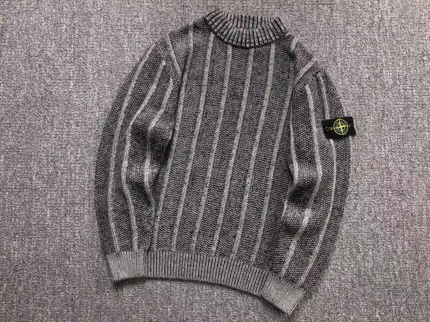 STONE ISLAND PULL