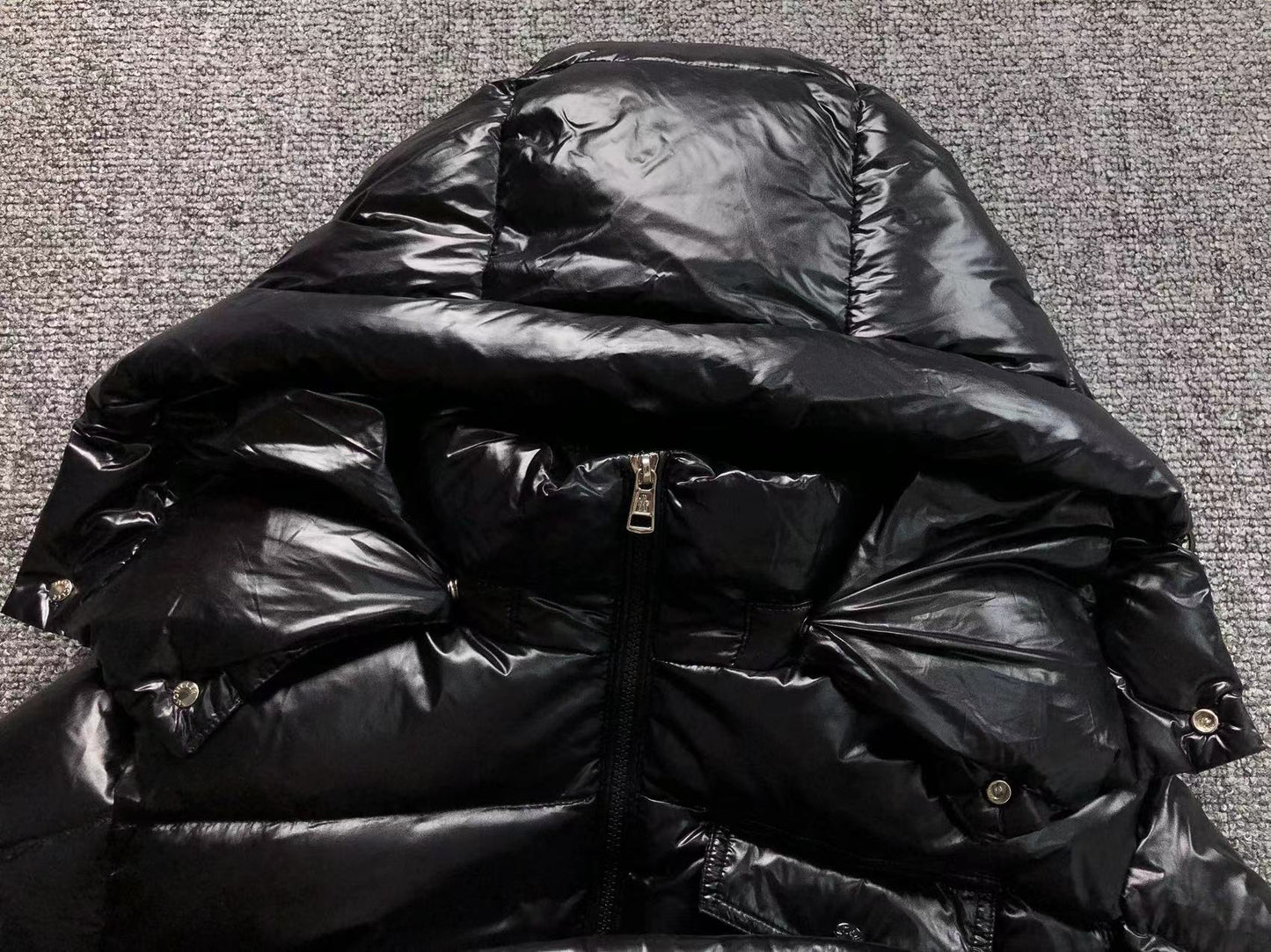 MONCLER DOUDOUNE