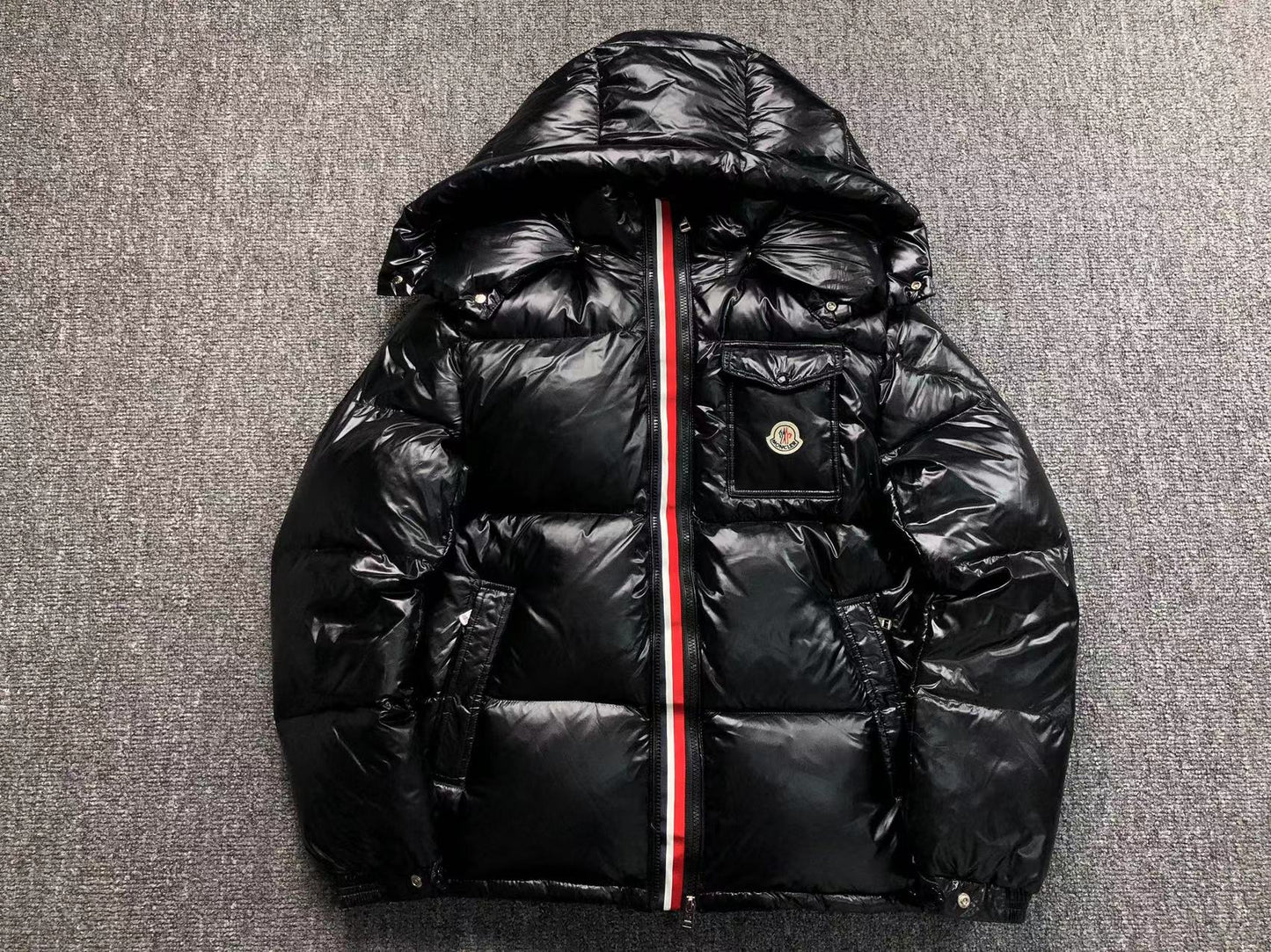 MONCLER DOUDOUNE