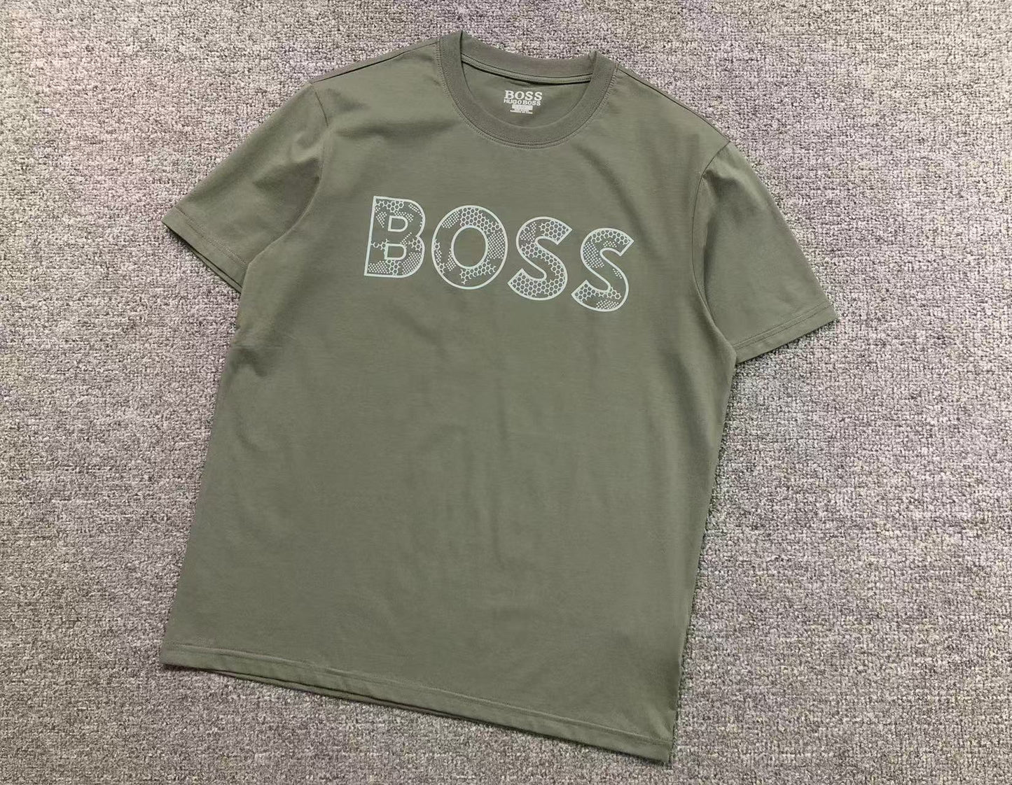 HUGO BOSS T-SHIRT